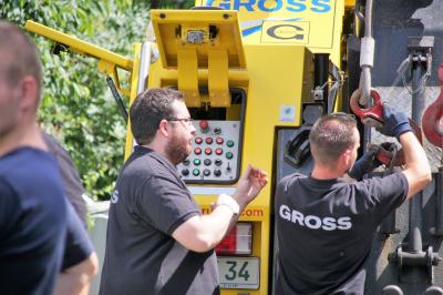 Esslingen: Bergung des Pkw in der Boeschung gestaltet sich schwierig